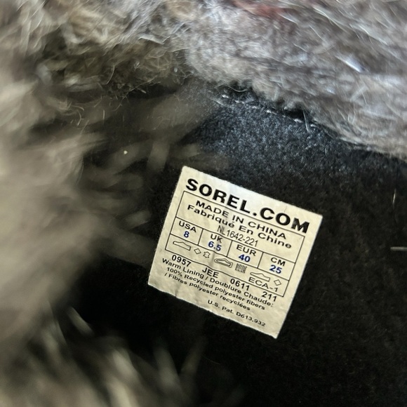 Sorel Cate the Great Lace-Up Boots, Size 8 - Picture 7 of 7